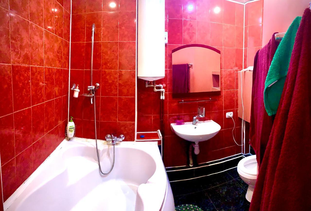 One-Bedroom Apartment On Gagarina Kharkov Luaran gambar